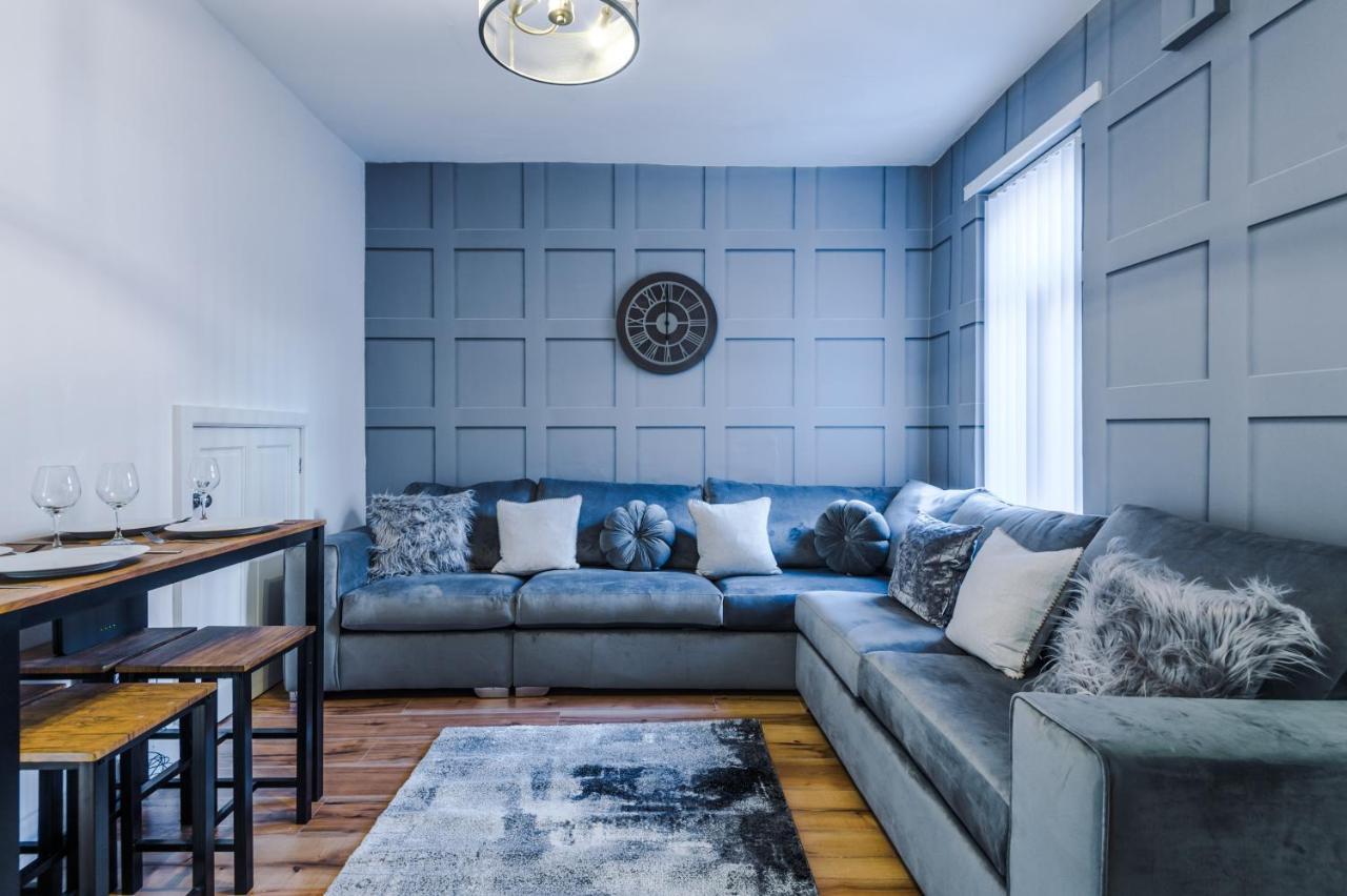 3 Bedroom House Manchester Hosted By Mcr Dens Екстериор снимка