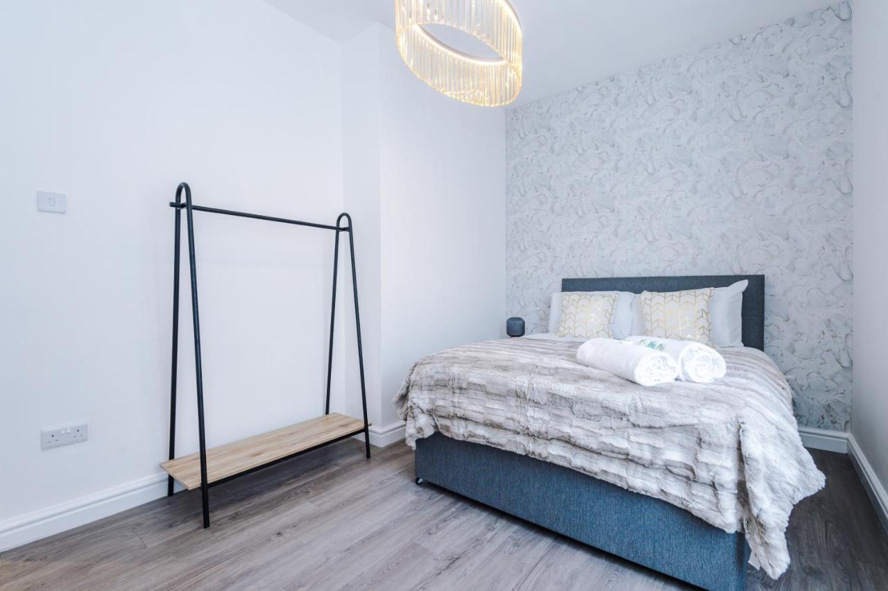3 Bedroom House Manchester Hosted By Mcr Dens Екстериор снимка