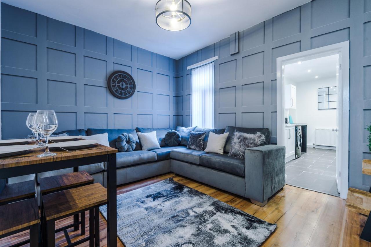 3 Bedroom House Manchester Hosted By Mcr Dens Екстериор снимка