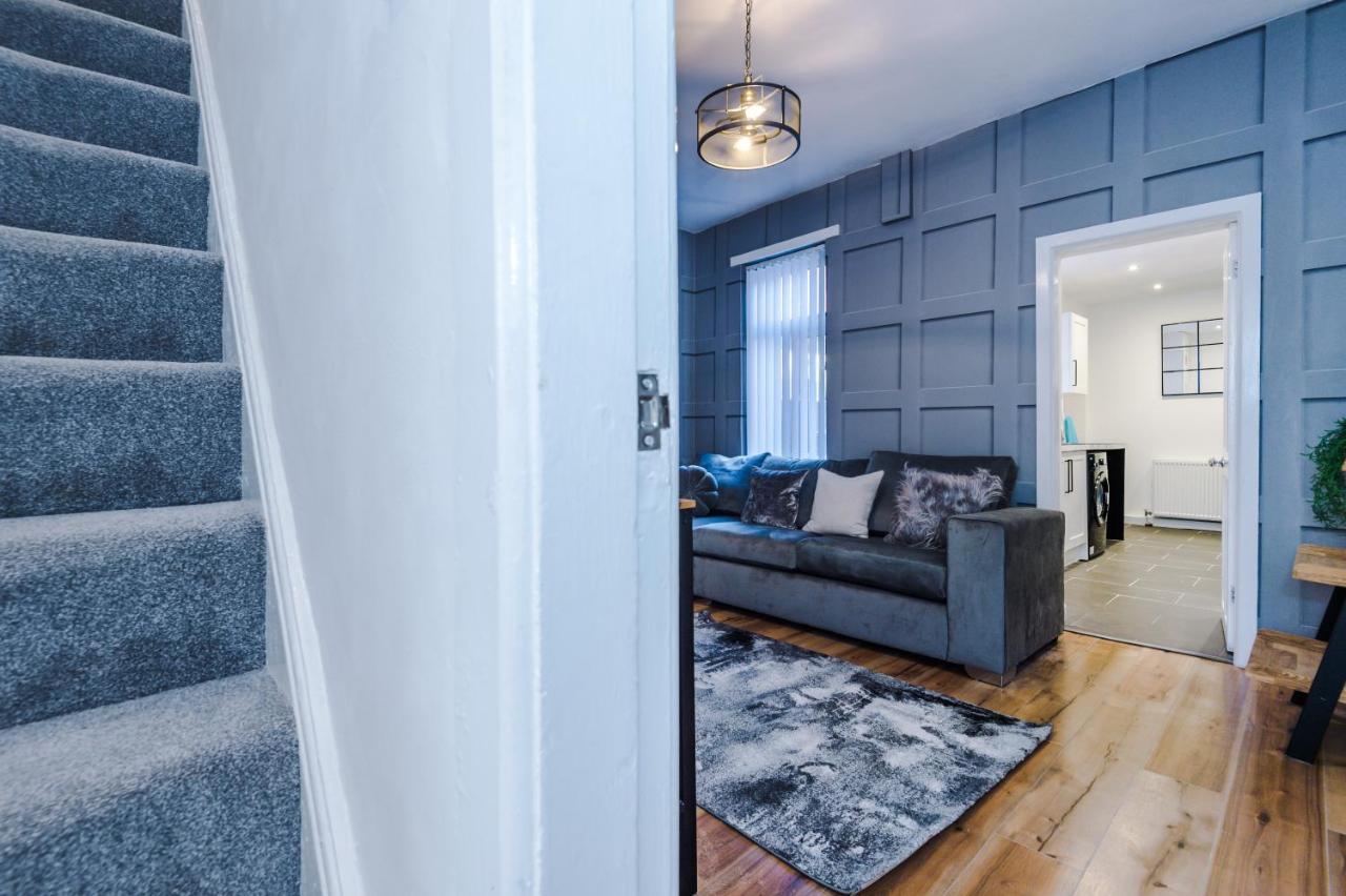 3 Bedroom House Manchester Hosted By Mcr Dens Екстериор снимка